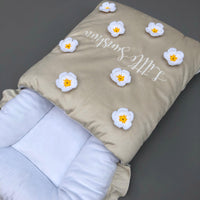 Velvet Handmade Flower Carrynest