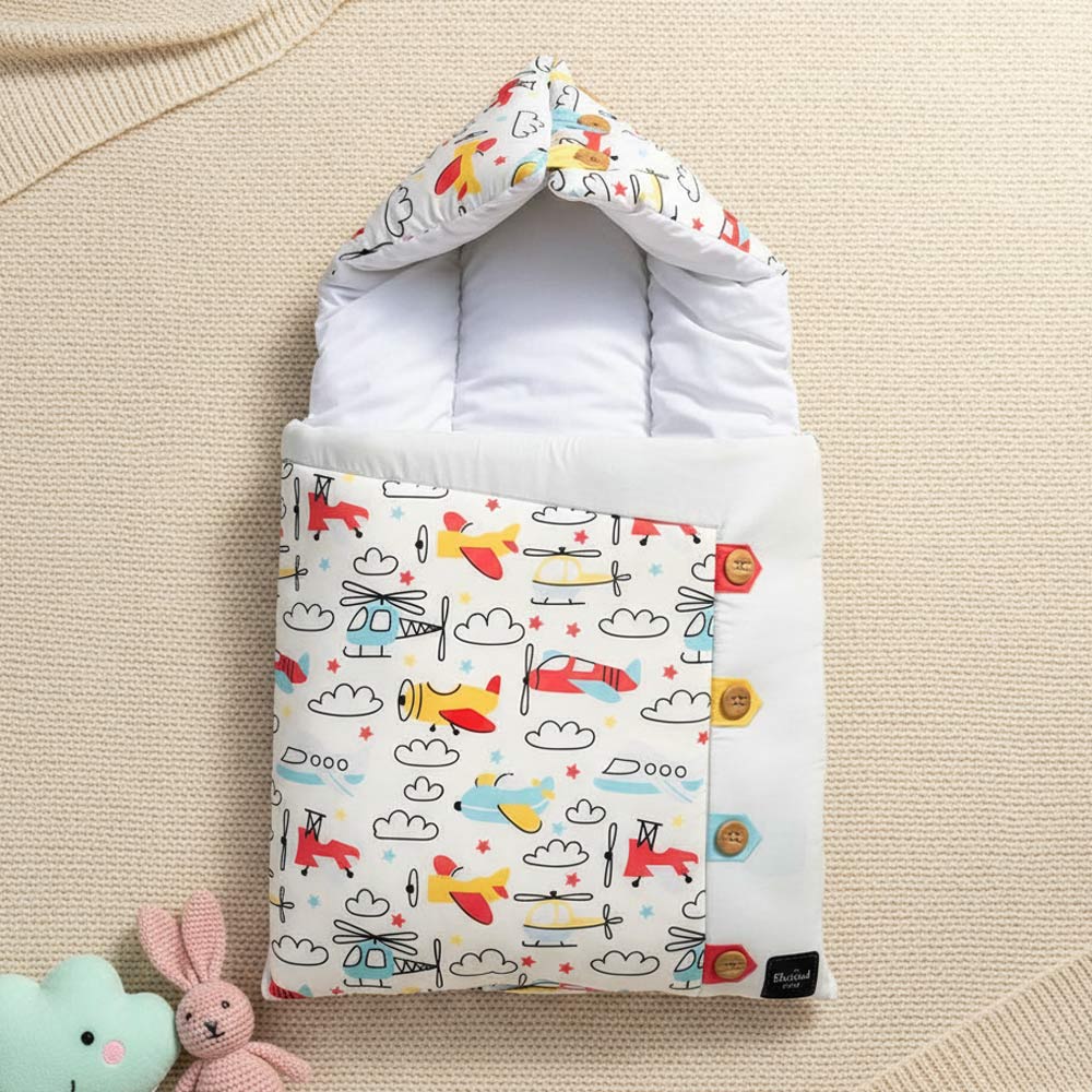 Baby Carrynest Airplane Design