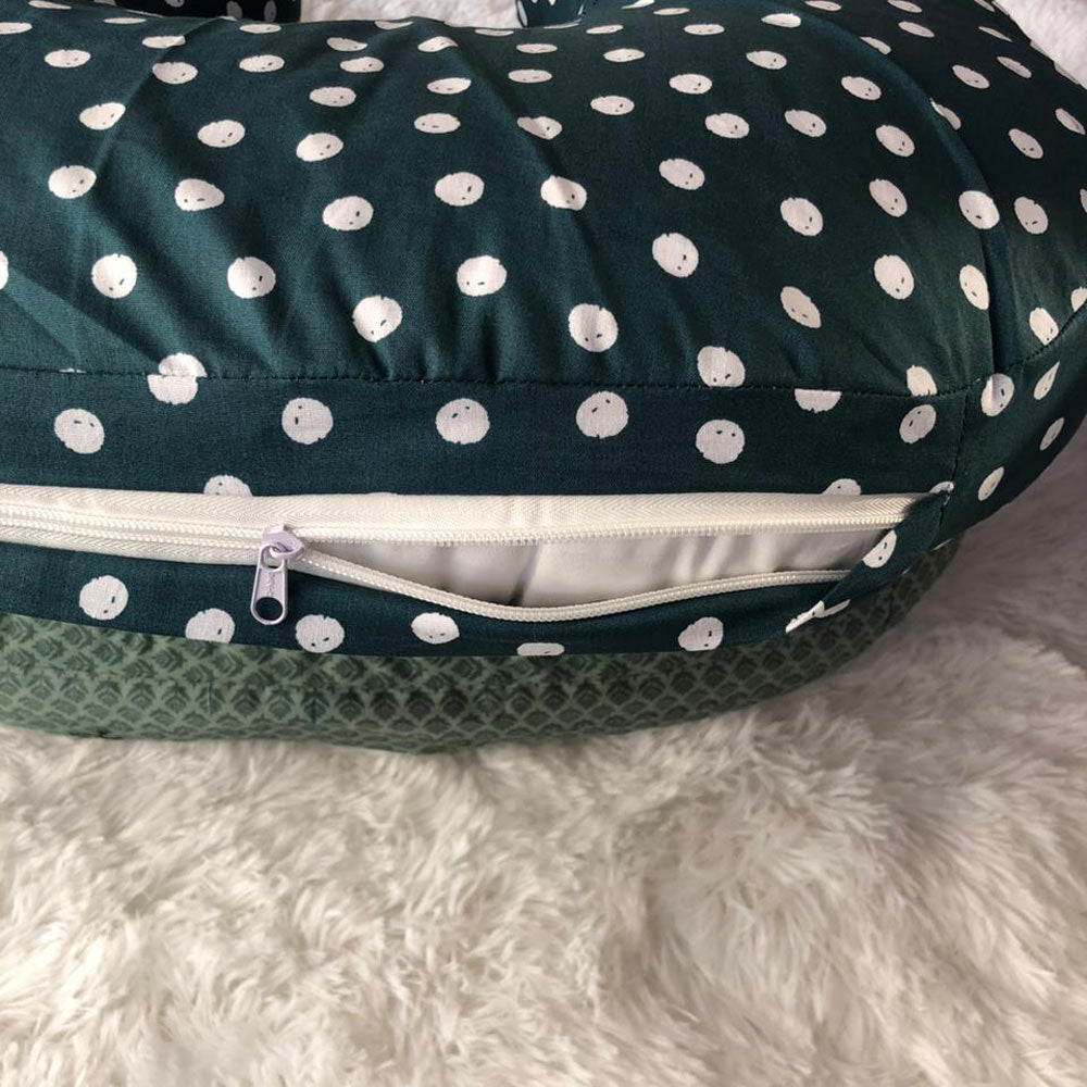 Nursing Pillow - Polka dots