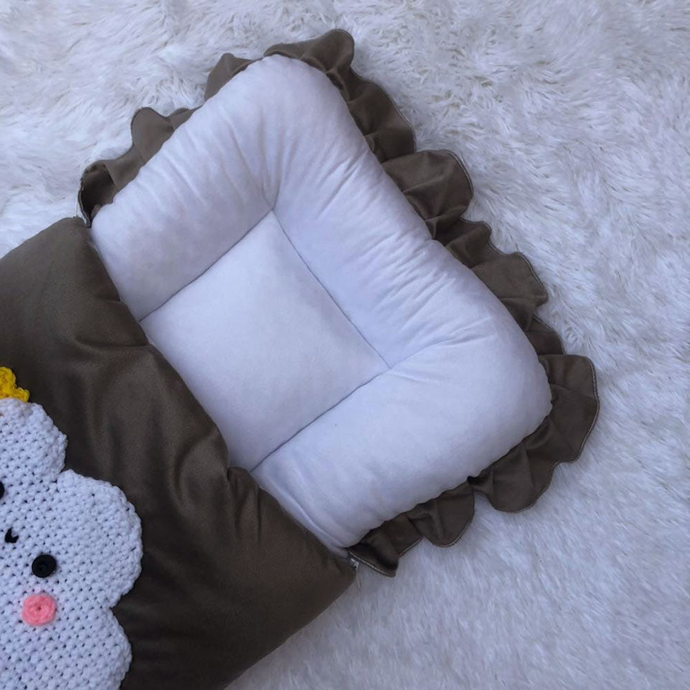 Velvet Carrynest Crochet Cloud Design