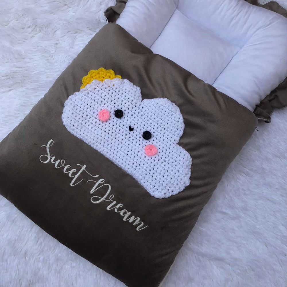 Velvet Carrynest Crochet Cloud Design